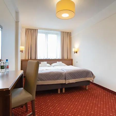 度假村 Marena Wellness & 4*