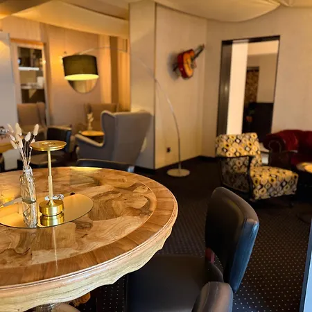 리조트 Marena Wellness & 미에드지보드지