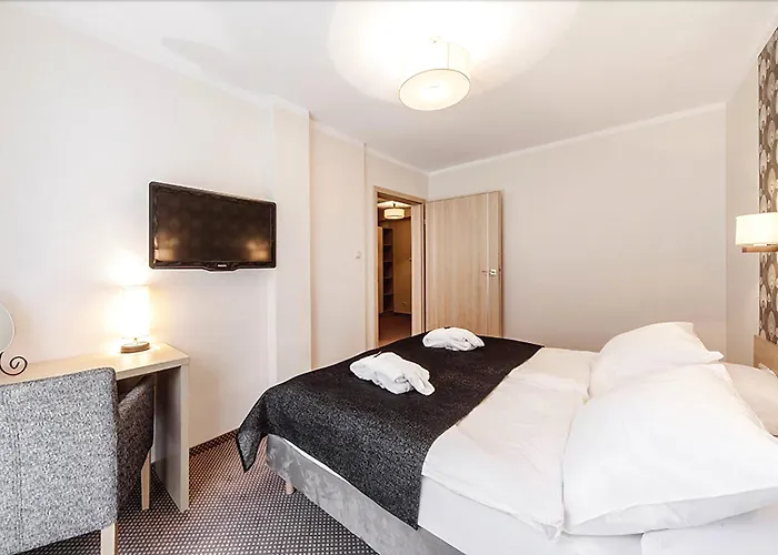 Marena Wellness & 4*